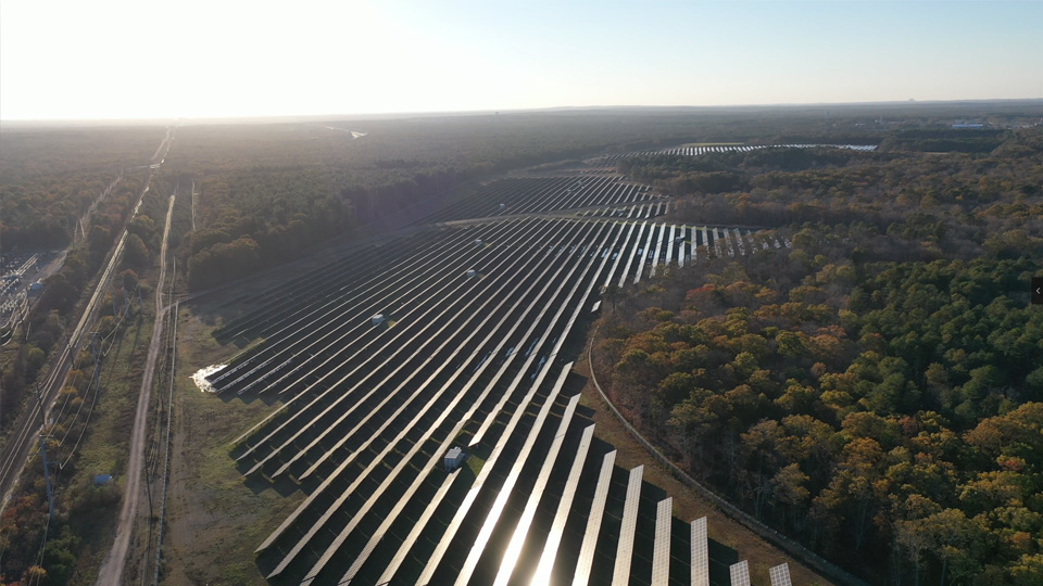 Аерофотозйомка сонячної електростанції дроном така вражаюча!